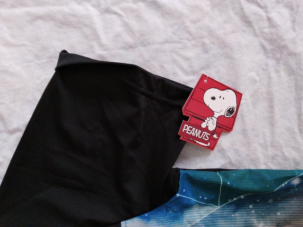 SNOOPY UNIQUE SHIRT . SIZE L