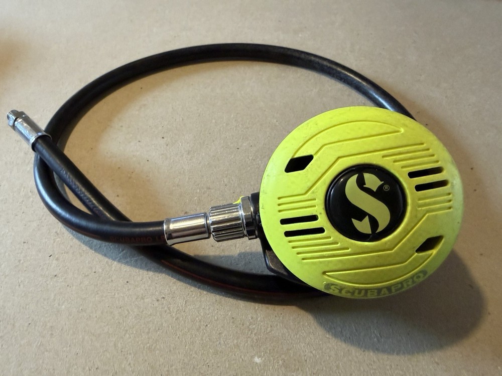 ScubaPro Regulator R190 Second Stage Regulator Octopus Octo Yellow (Read)