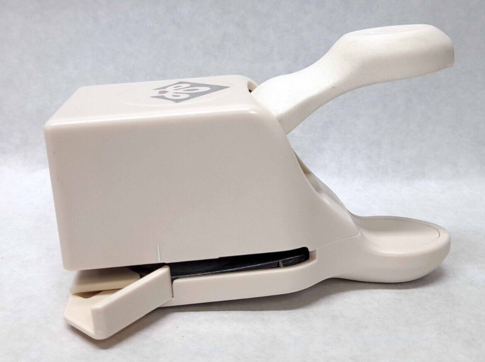 LOOP EDGE CORNER PUNCH - Martha Stewart