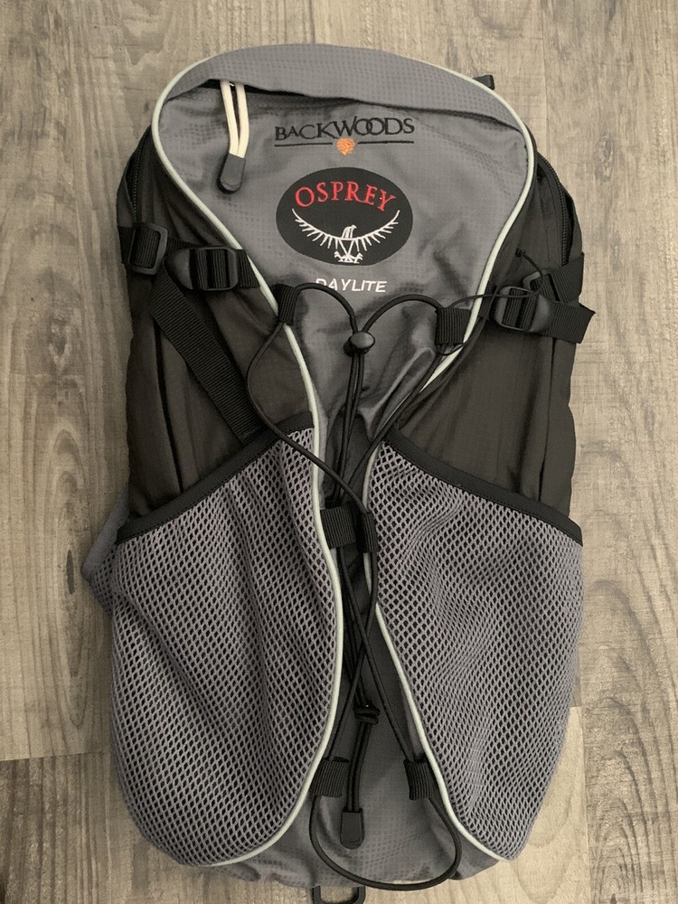 Osprey Daylite Backpack Backwoods Hiking Gray Bag Day Pack
