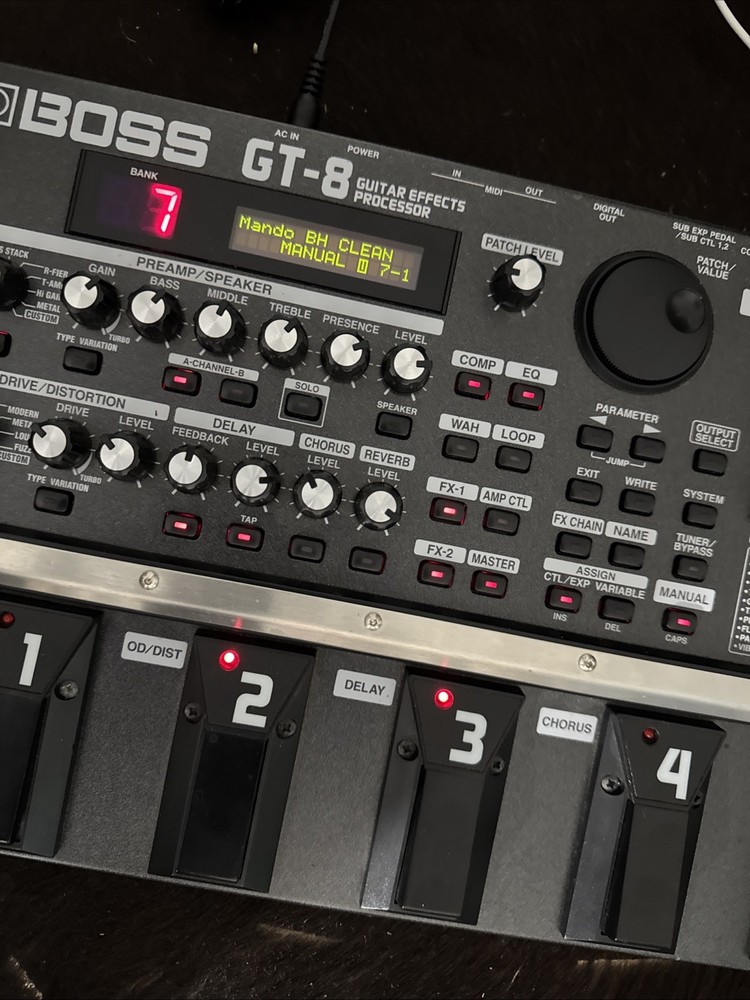 BOSS GT-8 Guitar Effects Processor Multi Guitar Effect Pedal