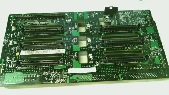 Dell PowerEdge 2600 1X6 SCSI BackPlane Riser P7363