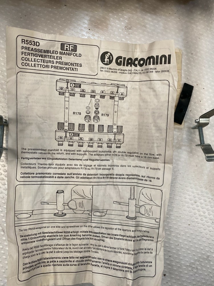 R553D Pre-Assembled Air Conditioning Manifold. GIACOMINI