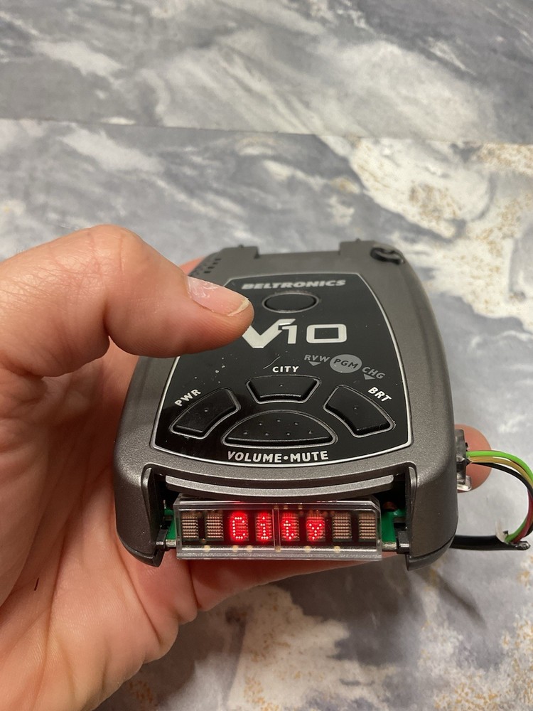 Beltronics V10 Professional Radar Detector W Cord READ