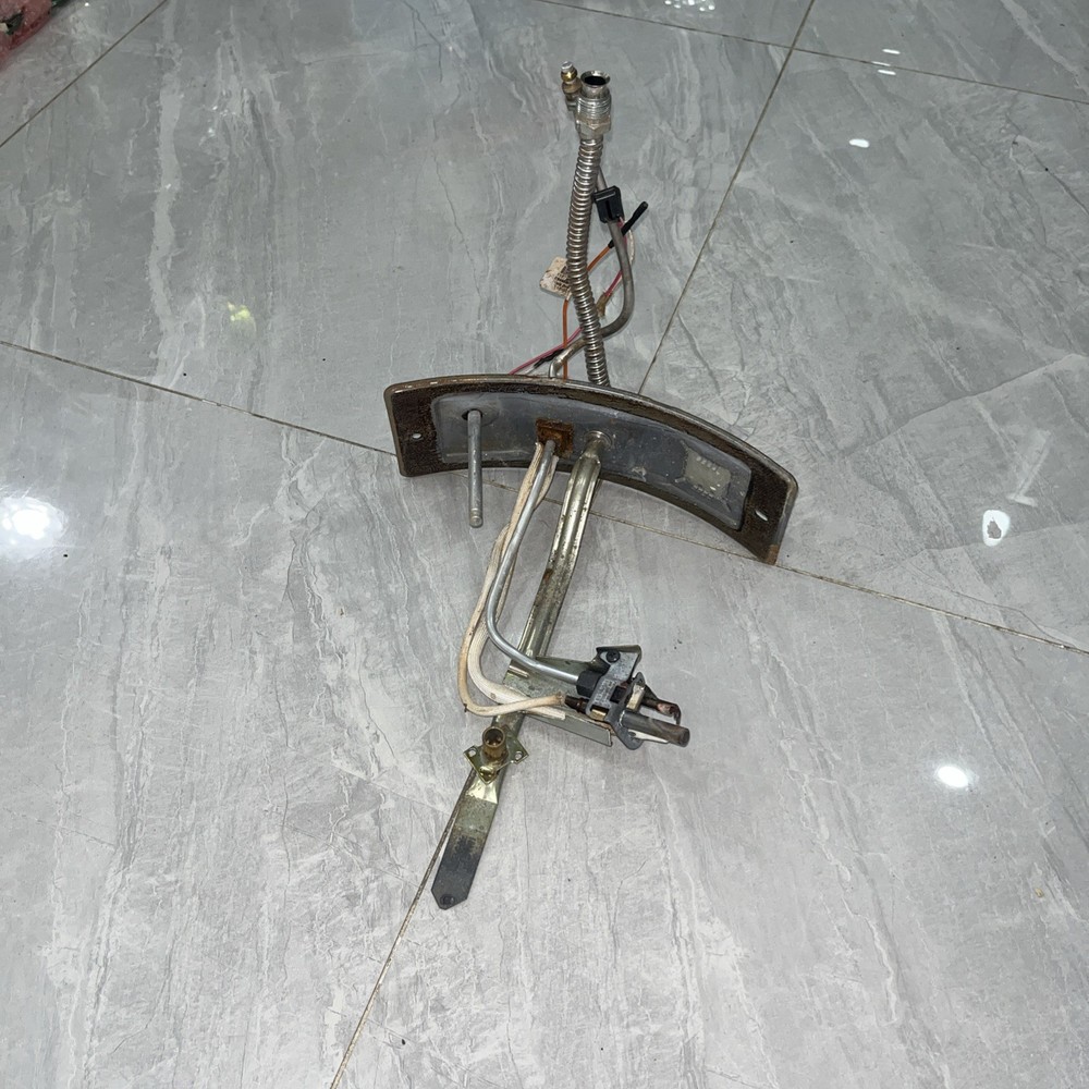 AO Smith 16 Inch Burner Assembly 321165-000 CS8840B1109 100078037