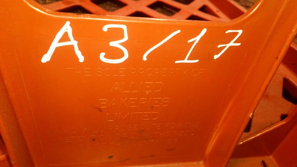 BMW 3 5 7 SERIES E46 E60 E38 E65 E66 E67 HAZARD WARNING TRIANGLE SAFETY