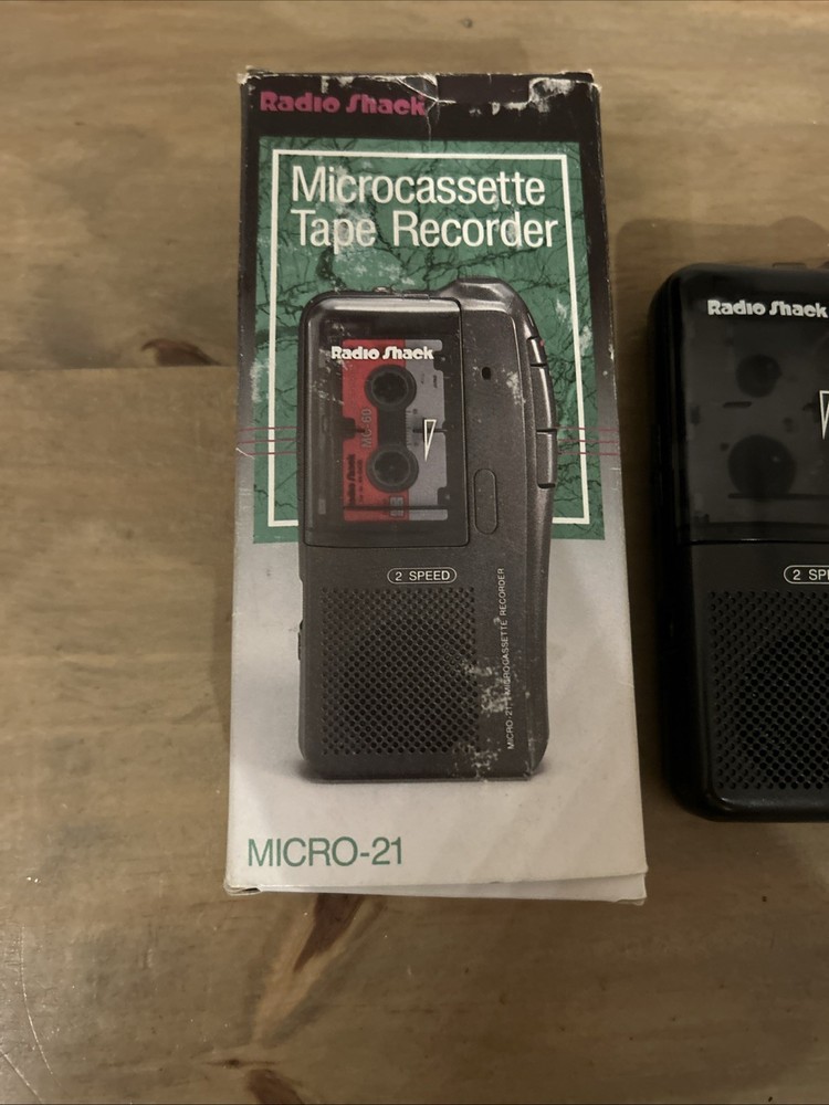 RADIO SHACK MICROCASSETTE TAPE RECORDER MICRO 21 IN BOX MANUAL TESTED