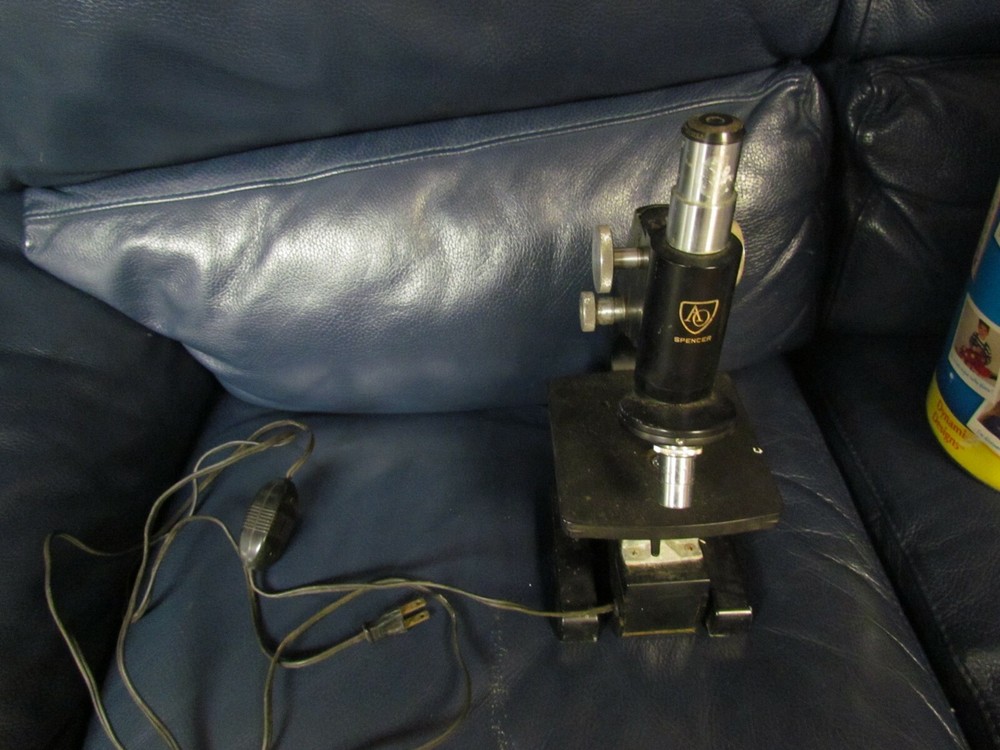 Vintage A O Spencer Microscope Model 374433