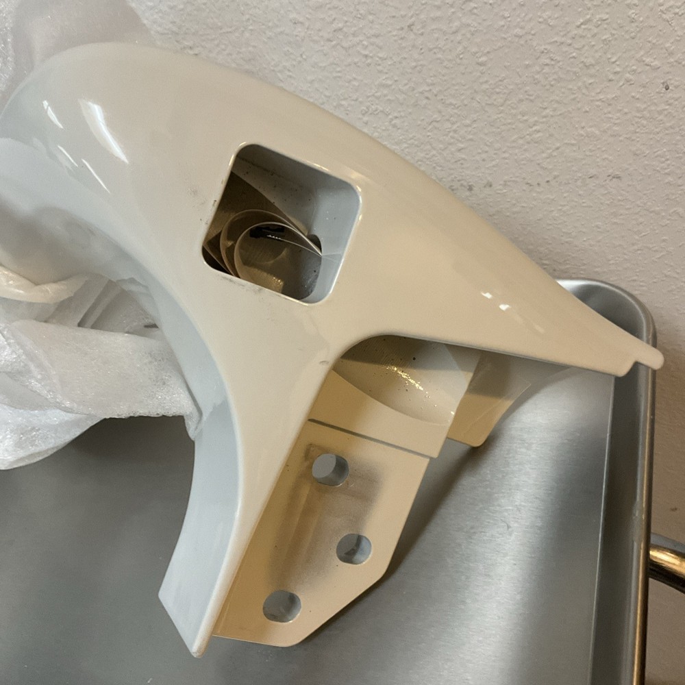 PELTON CRANE DENTAL CHAIR SP30 Back Support With Control Panel Left
