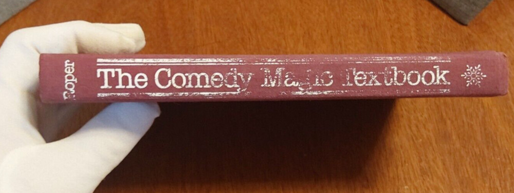 David Ginn Presents: The Comedy Magic Textbook; Roper, David - Comedy Magic Book