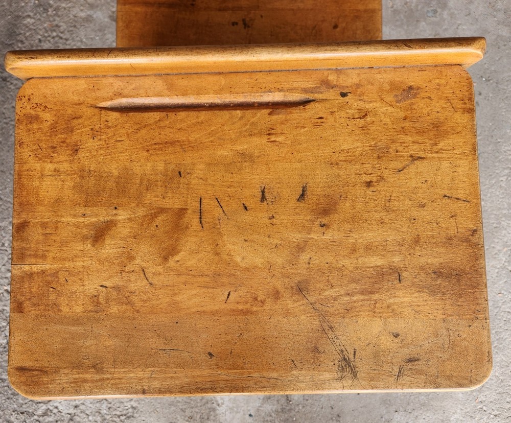 Vintage School Desk Eclipse Version