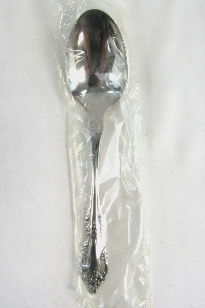 Oneida Hapsburg 5-Piece Flatware Place Setting Set Stainless New in Box