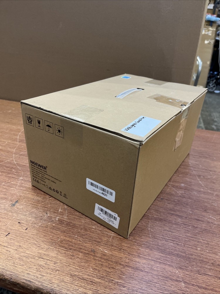 NEEWER CB60B LED VIDEO LIGHT