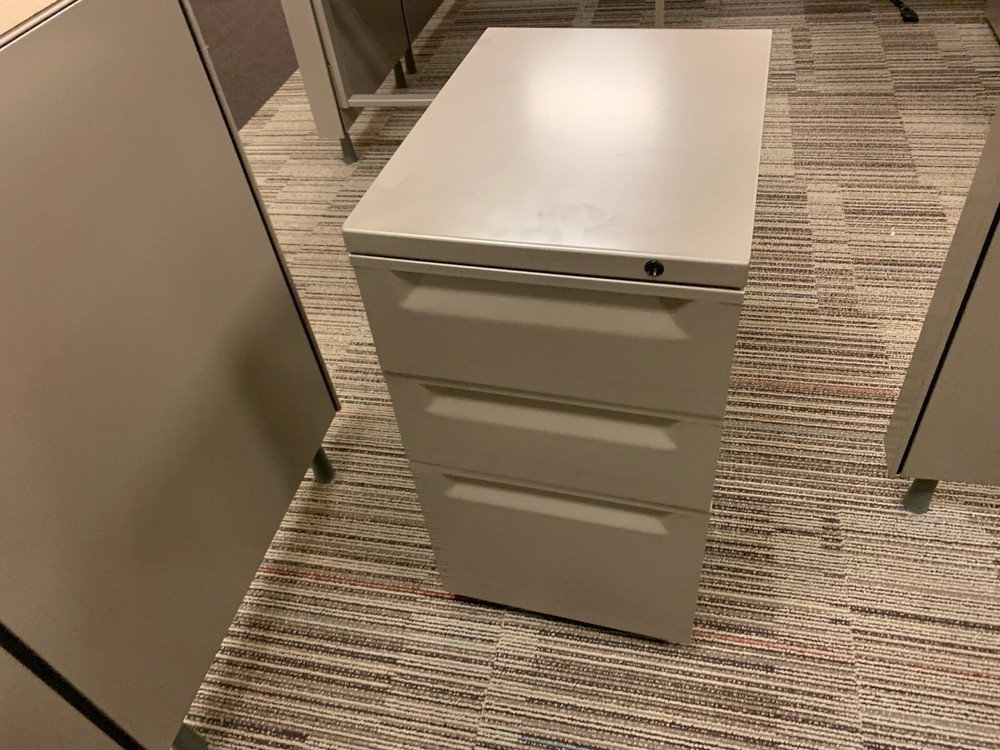 Herman Miller Cubicle Desk Set