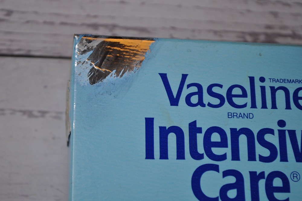 Vintage Vaseline Intensive Care Moisturing Bath Beads Box PROP