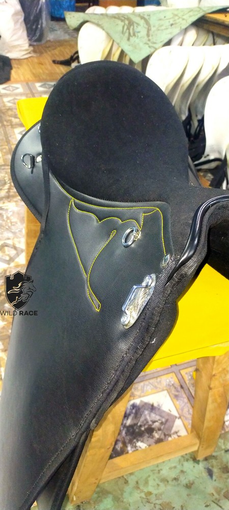 Endurance saddle / Black Synthetic Saddle/ jumping saddle