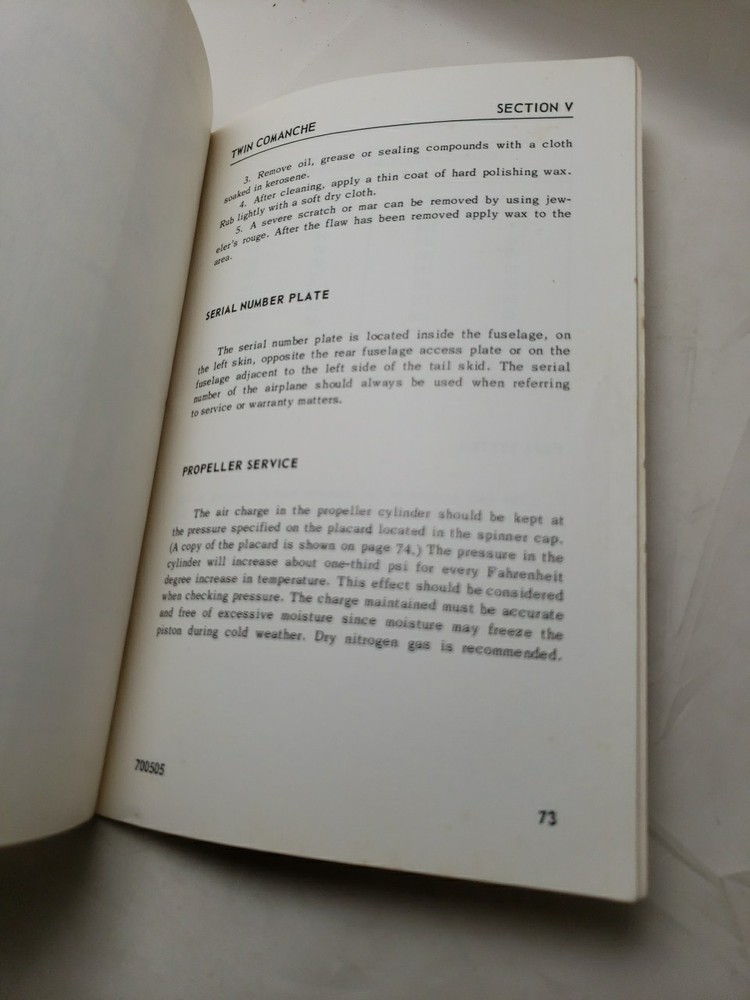 Piper Twin Comanche PA-30 owners handbook
