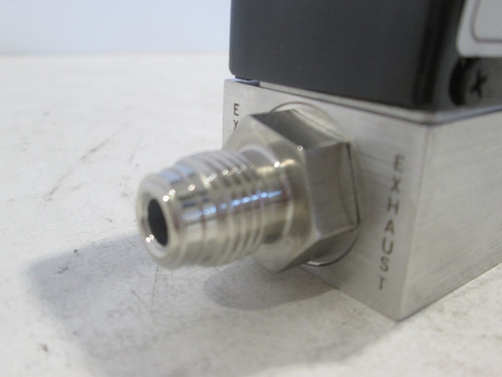 Unit, UFC-1500A, Mass Flow Controller, 200 SCCM, SF6, Used