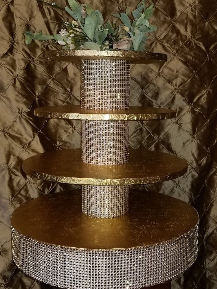 CUPCAKE / CAKE STAND WEDDING, BIRTHDAY, ETC.