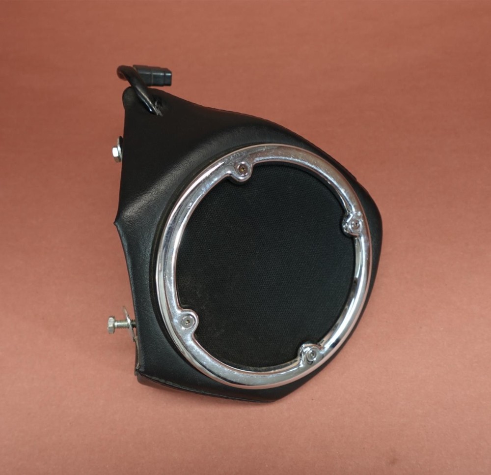 1999-2000 Harley Davidson Electra Glide FLHTCUI RIGHT SPEAKER