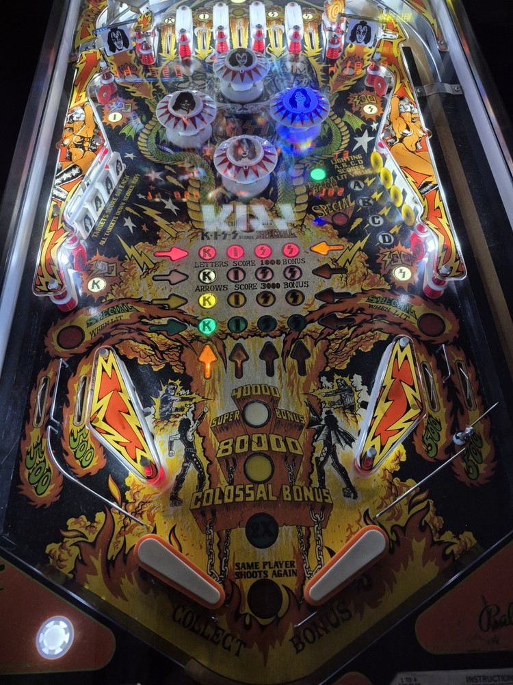 Kiss Classic Pinball Machine