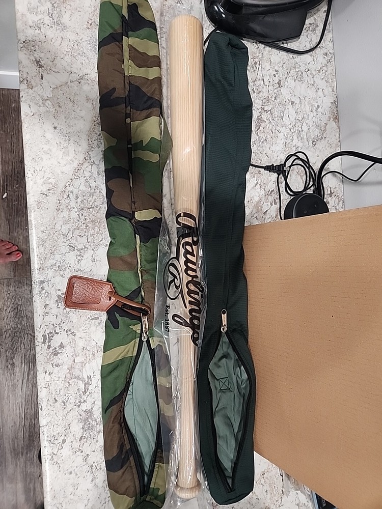 Baseball Bat Soft Nylon Padded Carrying Case (with shoulder strap)