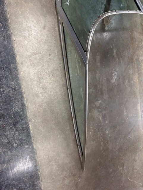 2000 caravelle ski boat 209 complete windshield