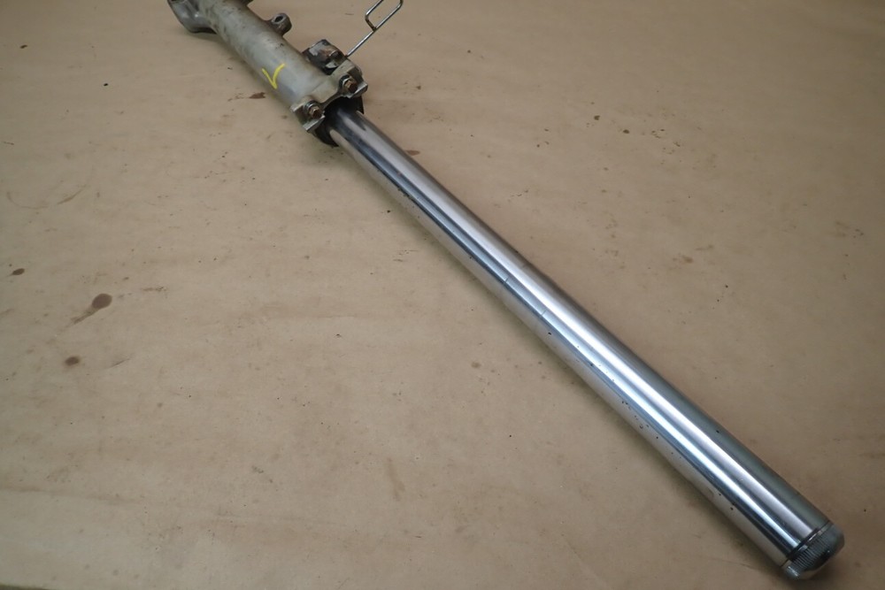1985 YAMAHA XJ700X LEFT SIDE FORK