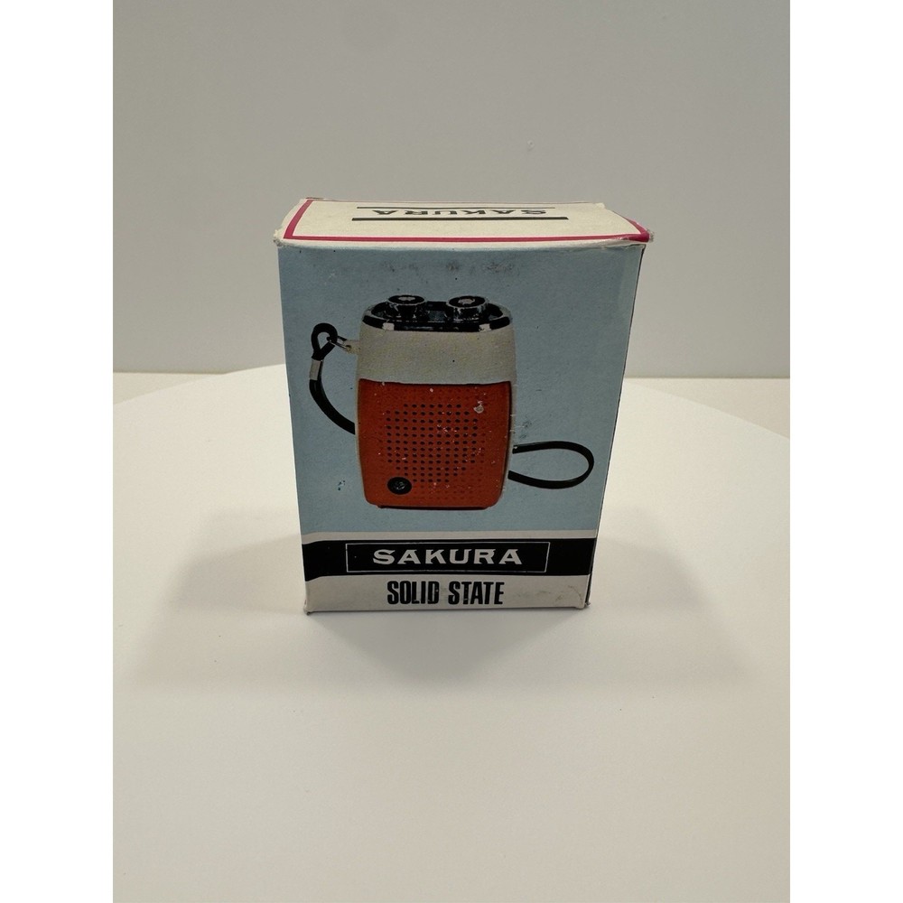 VINTAGE *NEW* 70's Sakura FS-19 Green/Black Solid State Micro Transistor Radio