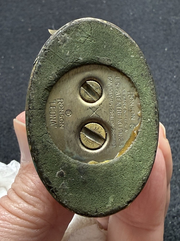 Vintage Ronson "Leona" Table & Desk Lighter