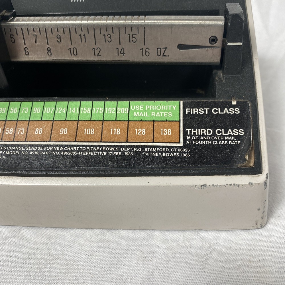 Vintage Pitney Bowes First & Third Class Postage Scale Model No. 4916