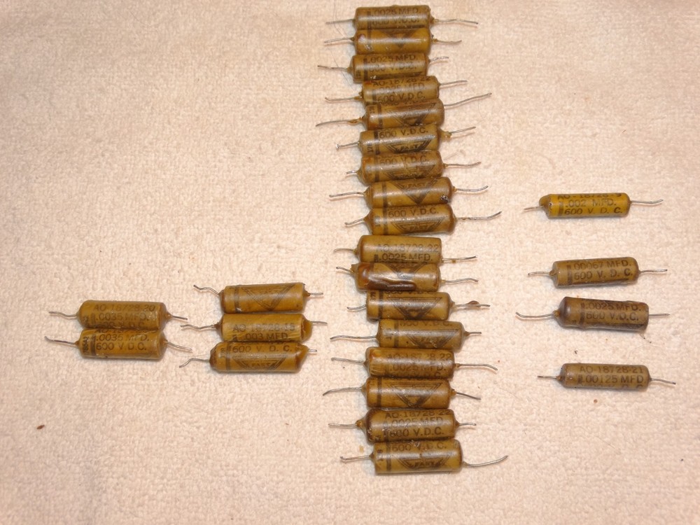 32 -Vintage Wax John Fast Capacitor Pulls .600 & 400vdc *#22*