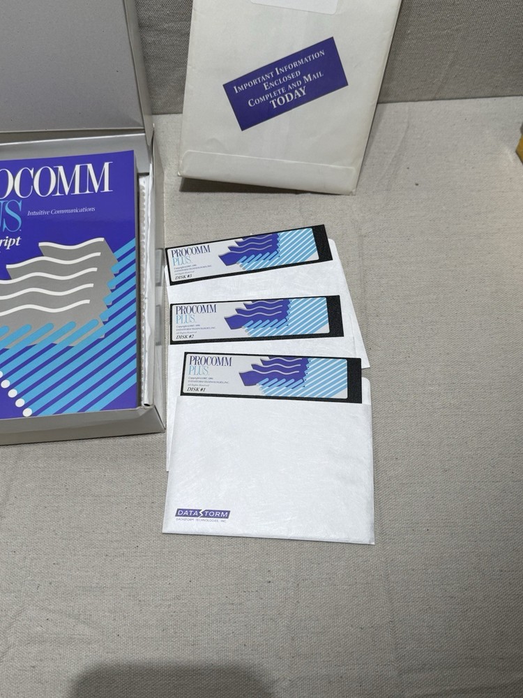 Vintage Procomm Plus Internet Software Box, Manuals & Disks