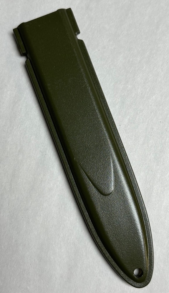 M8A1 SCABBARD REPLACEMENT PLASTIC SHEATH.