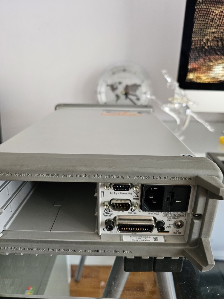 HP Hewlett Packard 34970A Data Acquisition Switch Unit with internal DMM model