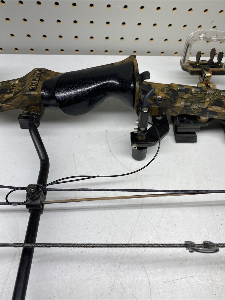 Alpine Ridge Runner Right Hand Compound Bow b-x