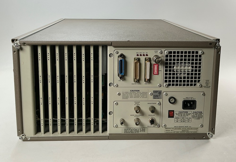 Tektronix DAS 9100 Digital Analysis System Logic Analyzer Mainframe