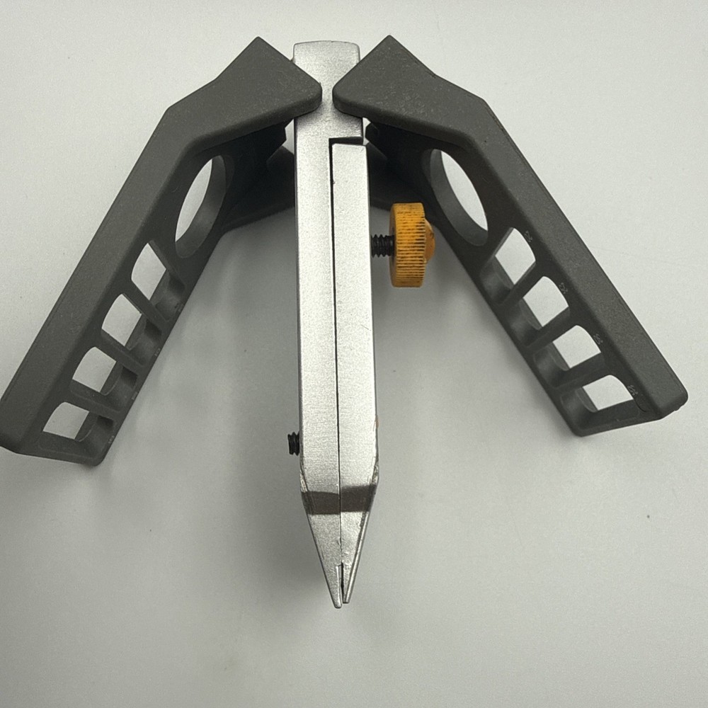 SMITH’S VINTAGE PRECISION KNIFE SHARPENING SYSTEM (PRE-OWNED)