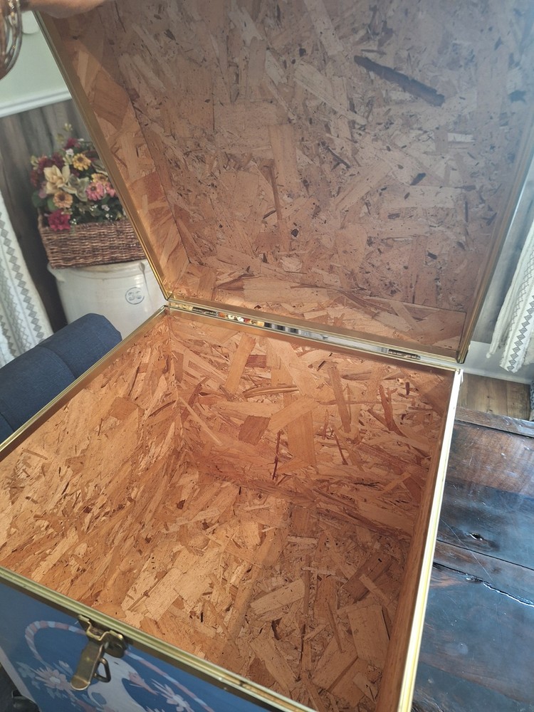 Vintage Blanket Chest