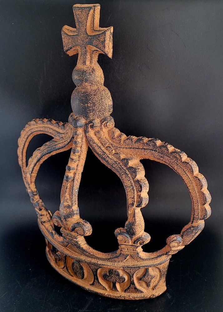 Crown Rust Cast Iron Crown 11" W X 12" H