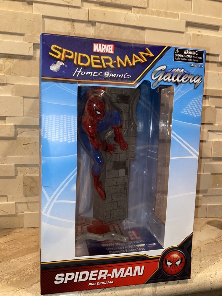 Marvel Spider-Man Homecoming Pvc Diorama DAMAGED BOX