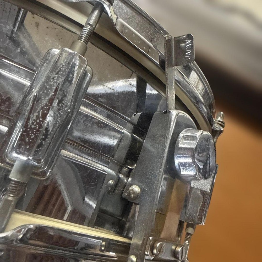 Pearl snare drum silver used