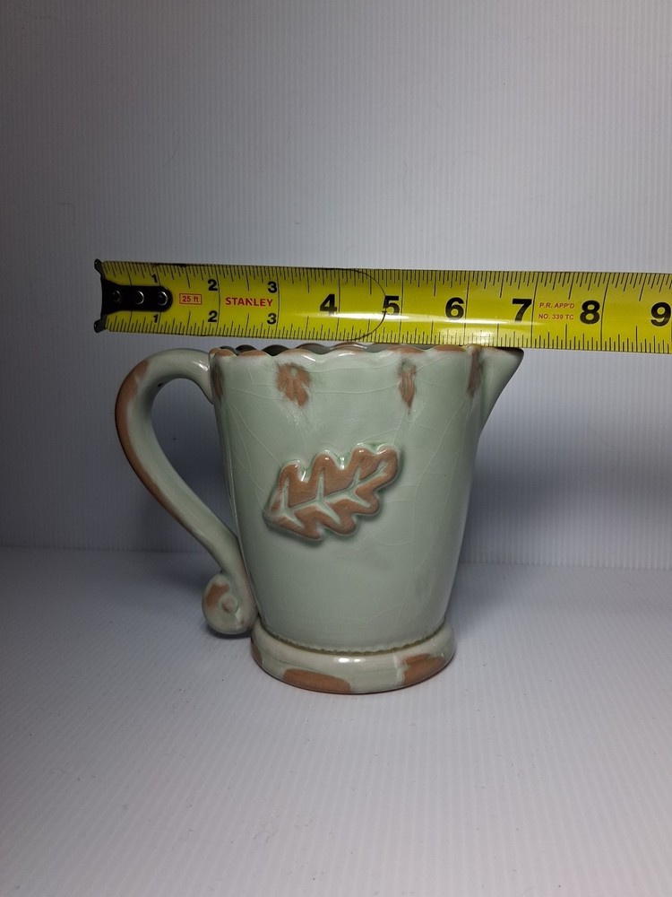 Tic Tic Terracotta Pottery Leaf Decor Pitcher