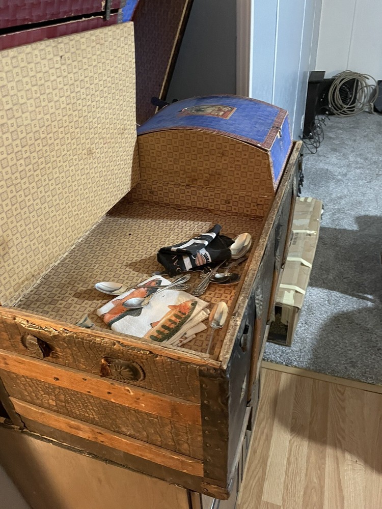 vintage Antique Large steamer trunk