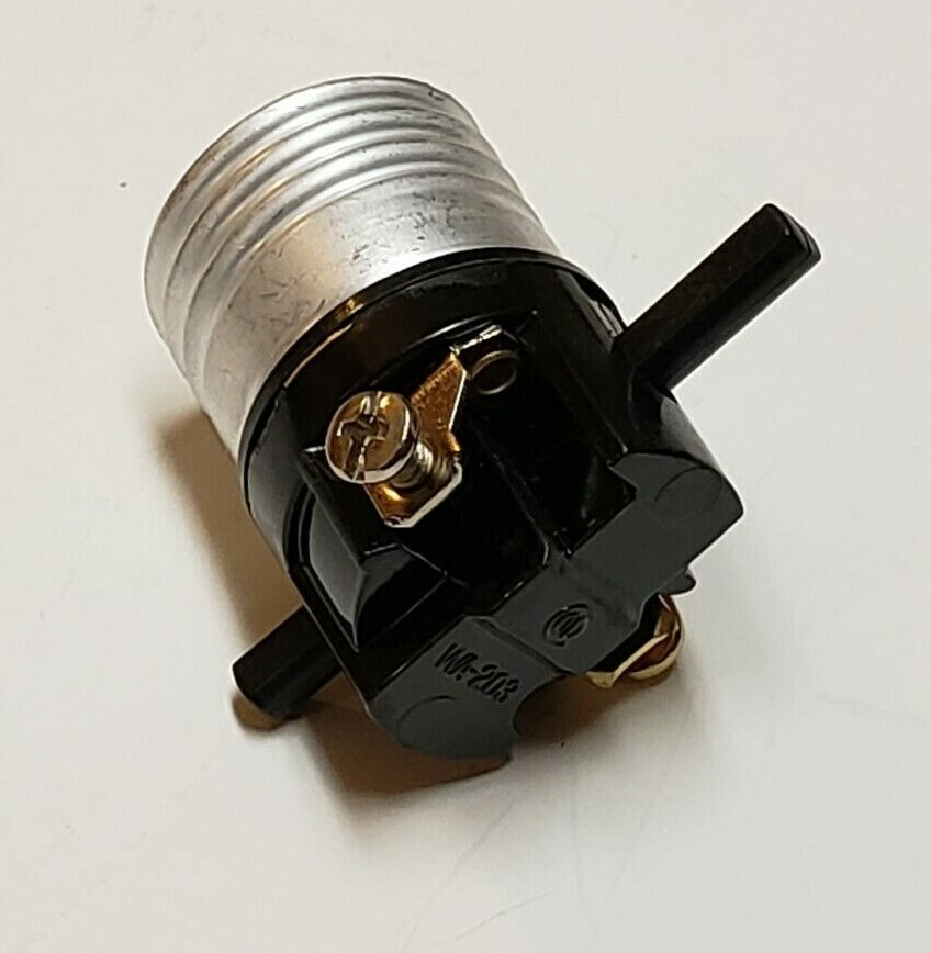 On/Off Push-thru Interior Lamp Socket E26 Medium Base 30683J