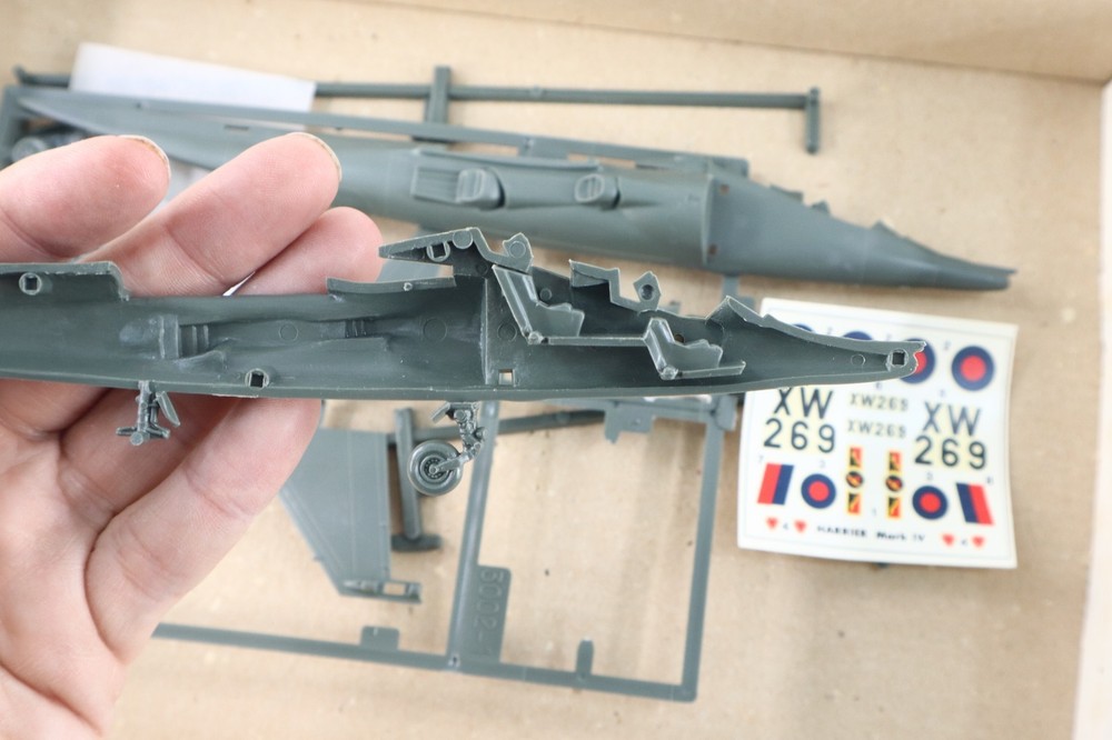 Humbrol 1/72 Harrier TM4 Model Kit