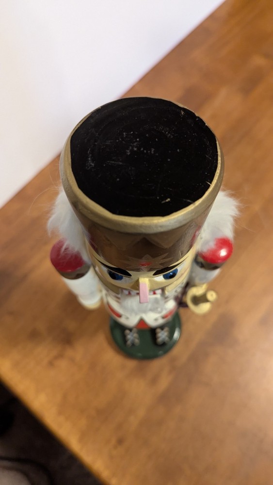 Nutcracker 13 Inch White Soldier