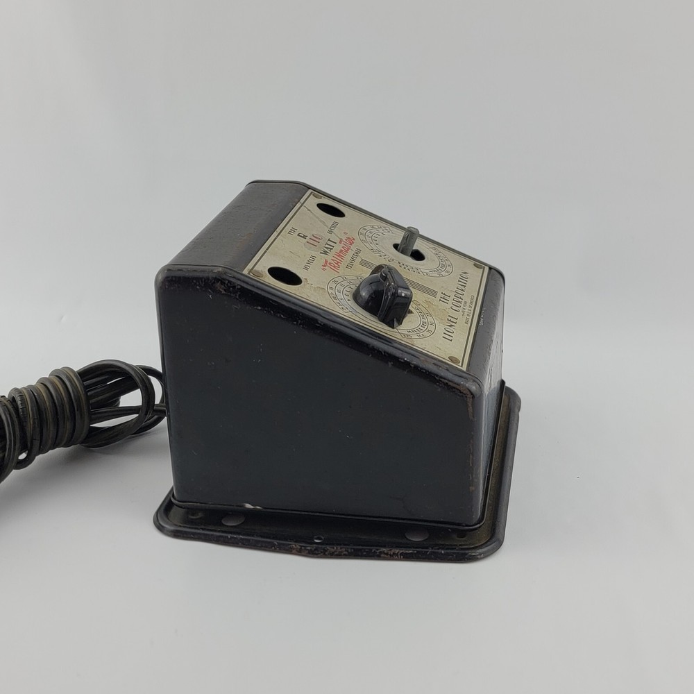 Lionel Type R 110 Watt 115 V Dual TrainMaster Transformer Post War Untested