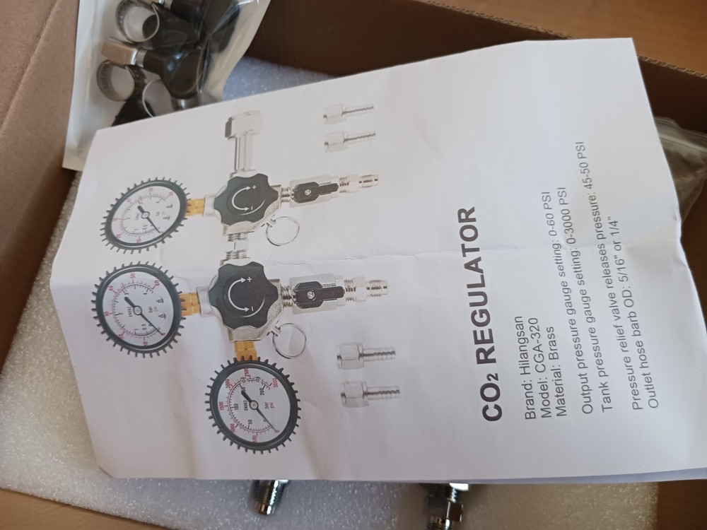 HILANGSAN DUAL OUTPUT CO2 REGULATOR