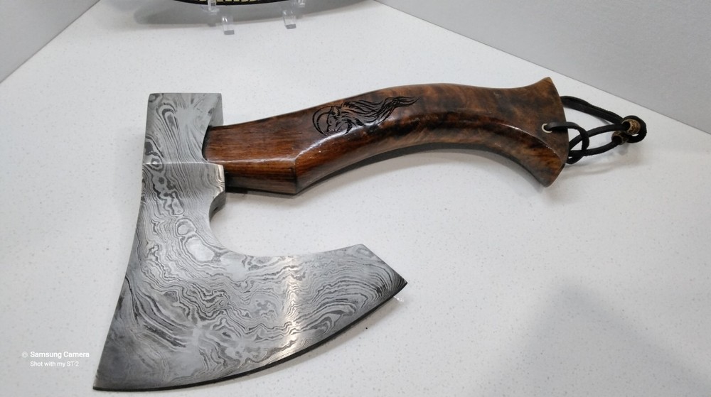 Damascus Hand Axe Hatchet Tomahawk Survival Walnut Wood Handle Leather Sheath
